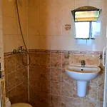 Joro Pensión 4*